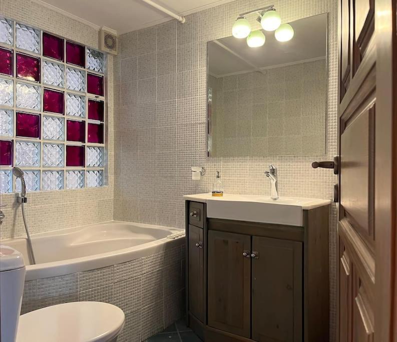 Cute Apartment At The Foot Of Lycabettus Hill Aten Exteriör bild